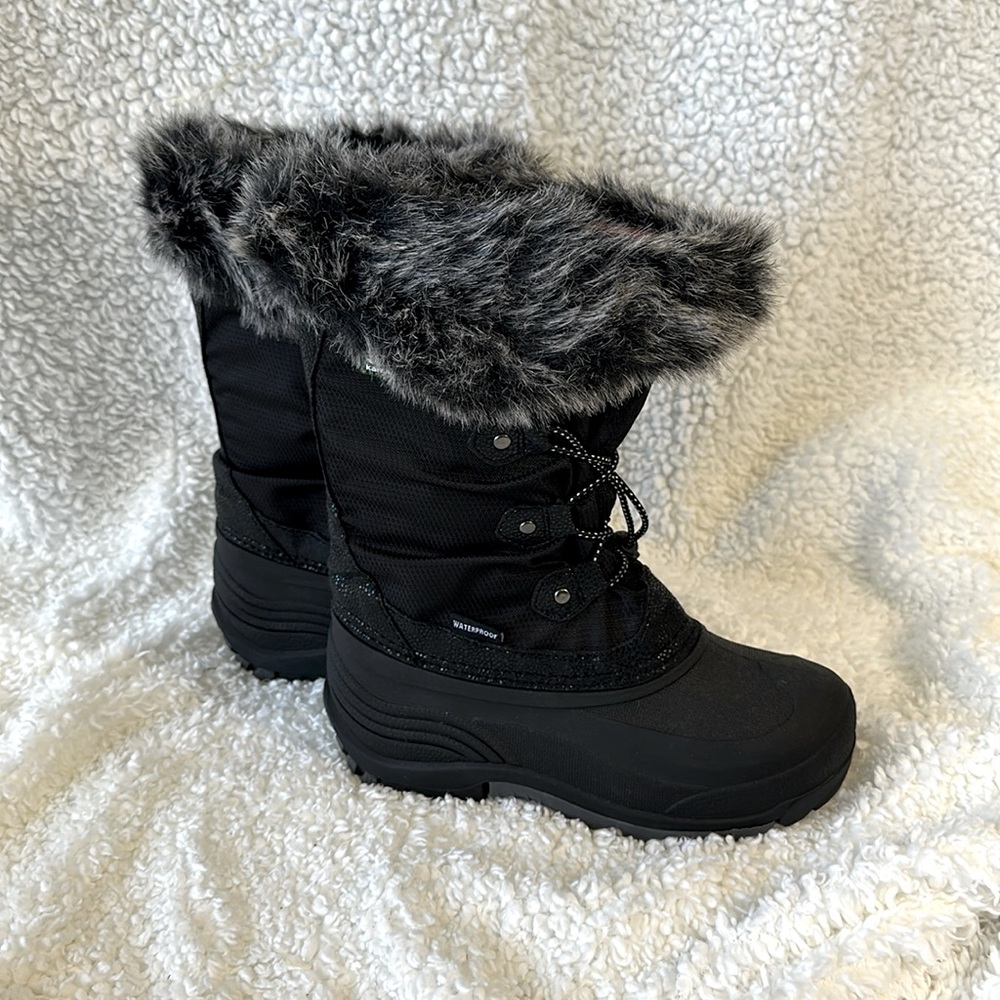 Youth Kamik snow boots